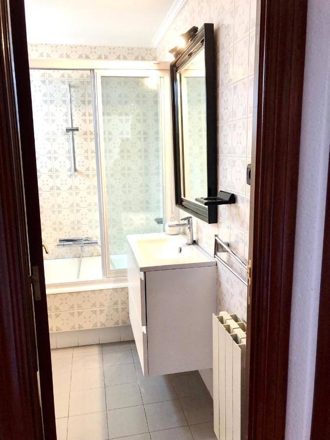 Al Lado De La Playa Con Piscina Privada, Jardin Y Barbacoa, Fronton, 6 Casa de vacances Laredo