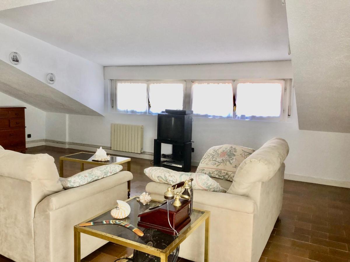 Al Lado De La Playa Con Piscina Privada, Jardin Y Barbacoa, Fronton, 6