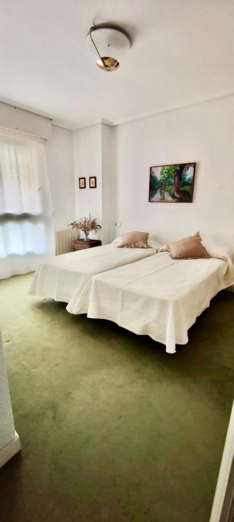 Al Lado De La Playa Con Piscina Privada, Jardin Y Barbacoa, Fronton, 6 Holiday home Laredo