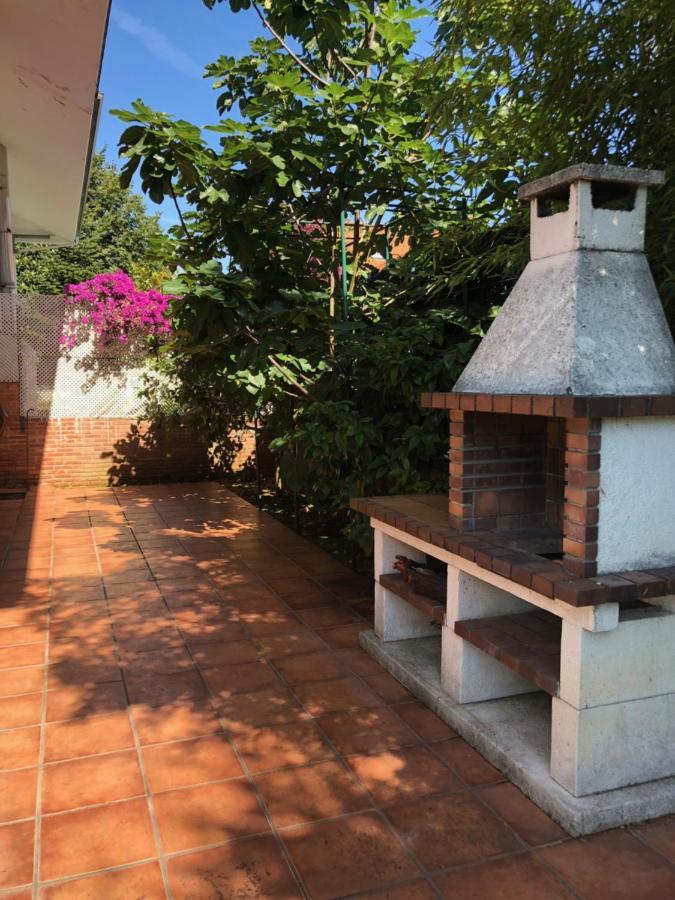 Al Lado De La Playa Con Piscina Privada, Jardin Y Barbacoa, Fronton, 6 Holiday home
